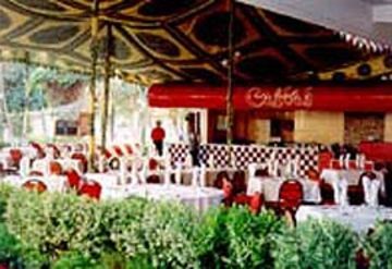 Shezan Hotel Доха Екстериор снимка